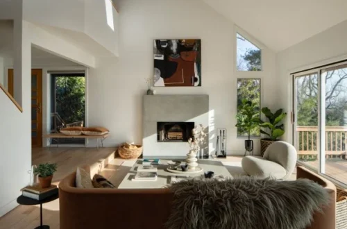 Staged living room ready for sale – preparing home to sell quickly